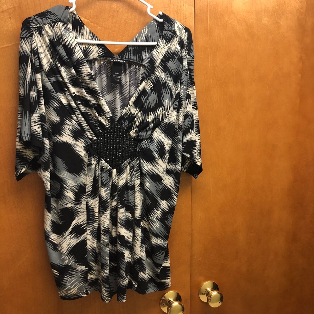 Short sleeve blouse